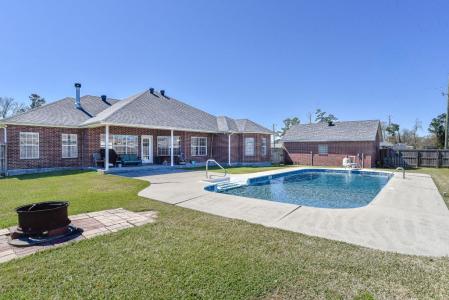 1332 Lawton Dr, Sulphur, Louisiana 70665