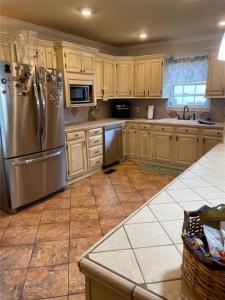 300 Lee Road 359, Valley, Alabama 36854