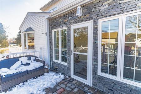 539 Tidewater, Warwick, Rhode Island 02889, USA