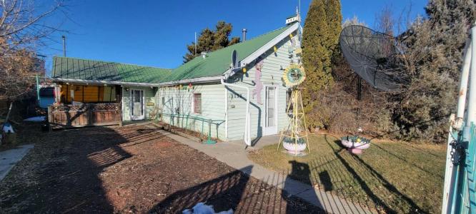 5132 48 STREET, Innisfail, Alberta T4G 1L8, Canadá