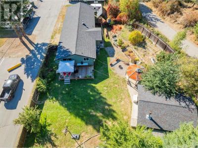 625 11TH AVENUE, Montrose, British Columbia V0G 1P0, Canada