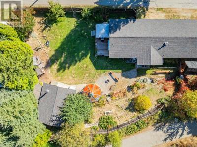 625 11TH AVENUE, Montrose, British Columbia V0G 1P0, Canada