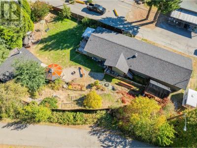 625 11TH AVENUE, Montrose, British Columbia V0G 1P0, Canada