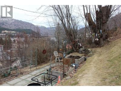 1456 ASH STREET, Trail, Colombie-Britannique V1R 3Y7, Canada