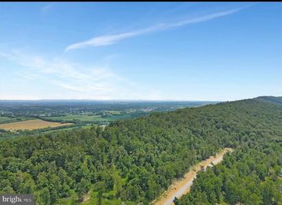 Tract 5, 7, and 9 Chiweeny Lane, Hedgesville, West Virginia 25427, USA