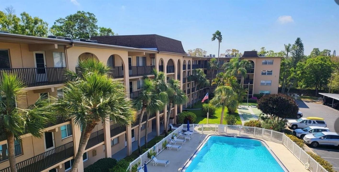 2525 W BAY DRIVE A13, LARGO, Florida 33770, Estados Unidos
