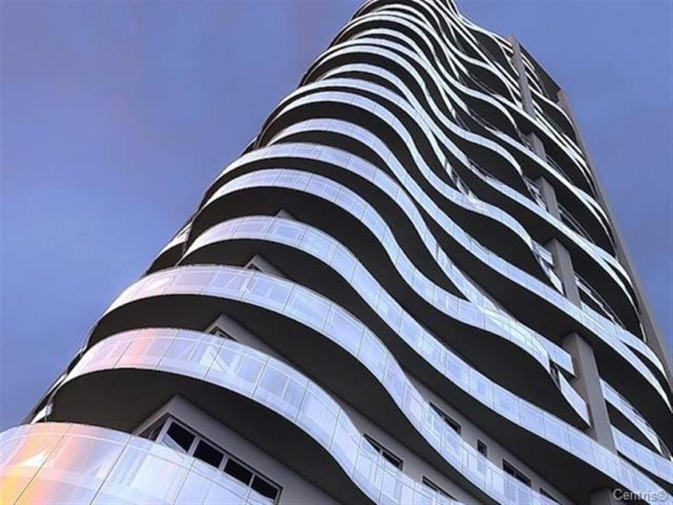 405  Rue de la Concorde, Montréal (Ville-Marie), Québec H3A 1J3, Canada