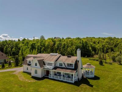 80 Rue des Hauts-du-Lac, Ayer's Cliff, Quebec J0B 1C0, Canada