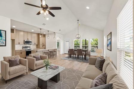 1012 Creswell Ln, Kerrville, Teksas 78028, USA