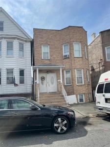 122 W 20th St, Bayonne, NJ 07002, USA