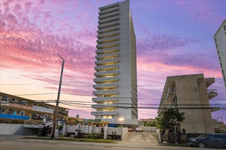 1325 Wilder Avenue Unit #5, Honolulu, Hawaii 96822, USA