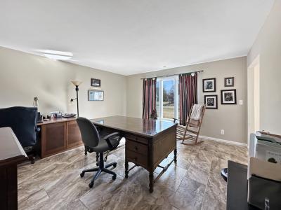 32 S COUNTRY CLUB RD , Mattoon, Illinois 61938, USA