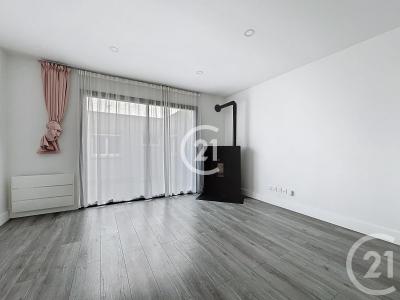 Montreuil, Île-de-France 93100, France