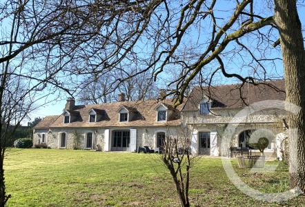 Dourdan, Île-de-France 91410, France