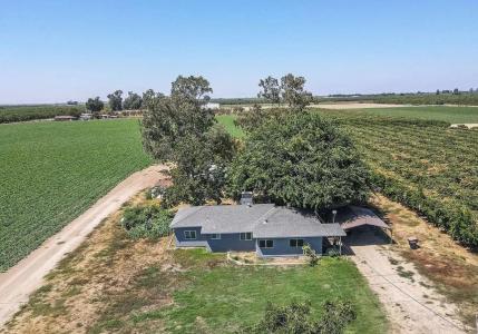 2617 Lincoln Boulevard, Livingston, California 95334, USA