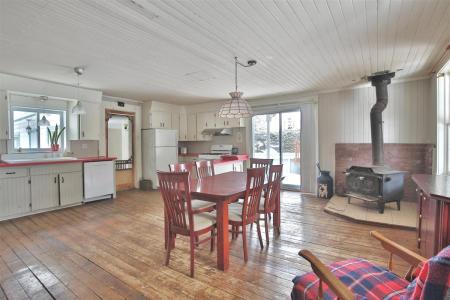 1536  Ch. de Roxton, Saint-Valérien-de-Milton, קוויבק J0H 2B0, קנדה 