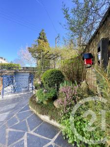 Mayenne, Pays De La Loire 53100, Pháp