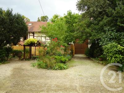 Troyes, Champagne-Ardenne 10000, France