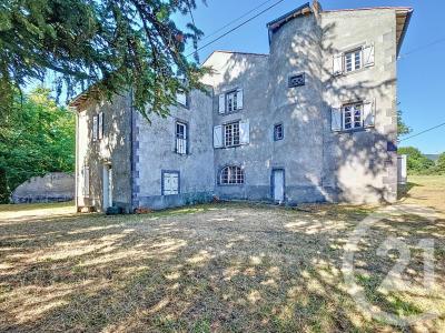 Mozac, Auvérnia 63200, França