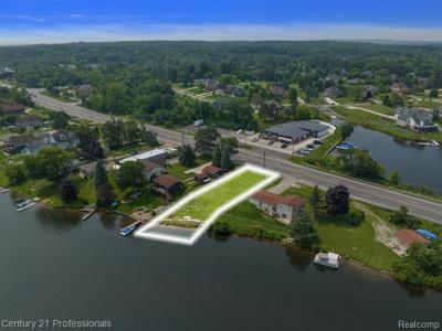 9876 Dixie HIWY, Clarkston, Michigan 48348, Estados Unidos