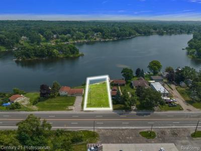 9876 W DIXIE HIWY, Clarkston, Michigan 48348, Estados Unidos