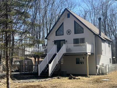 3127 Tuskegee Drive, Pocono Lake, Pennsylvania 18347, USA