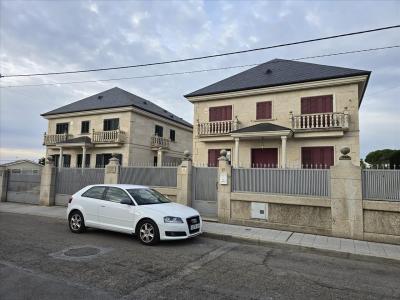 Madrid, Comunidad De Madrid 28400, Tây Ban Nha