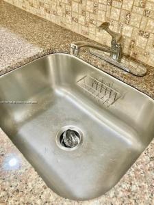 1401 SW 135th Ter 212H, Pembroke Pines, Florida 33027