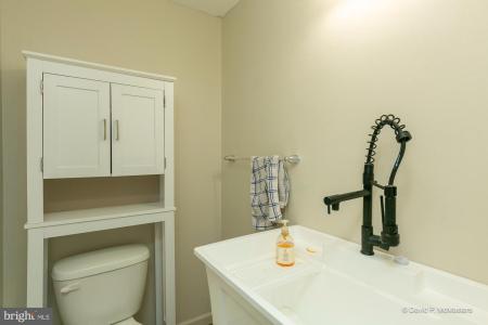 50 Council Ct., Falling Waters, West Virginia 25419, USA