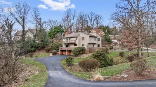 168 Farmington Place, Greensburg, Pennsylvania 15601