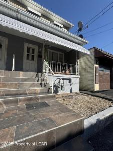 738 N Manhattan Court, Hazleton, Pennsylvania 18201, USA