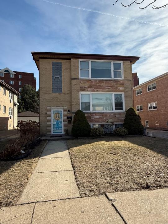 8527 W Berwyn Avenue , 2, Chicago, Illinois 60656, HOA KỲ