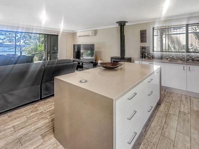71 Cove Boulevard, North Arm Cove, NSW 2324, Australia