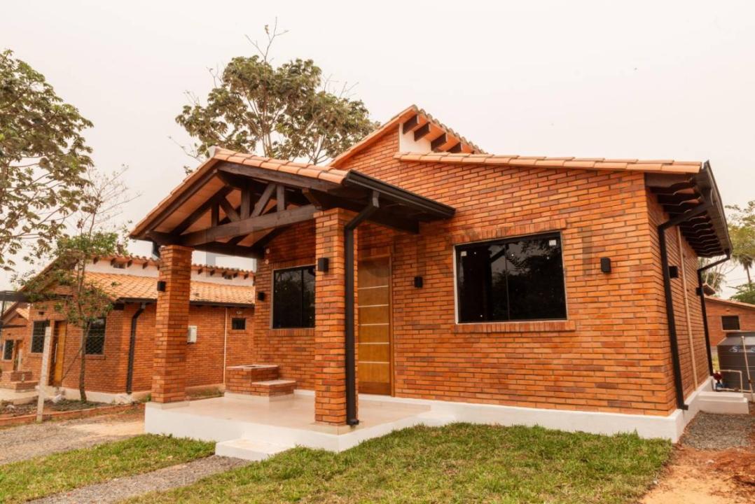km 8 monday , Presidente Franco, Alto Paraná 00001, Paraguay