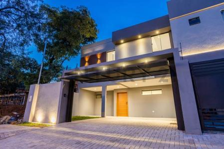 Yhaguy e/ José B Ortiz y Algarrobo , Luque, Central 00001, Paraguay