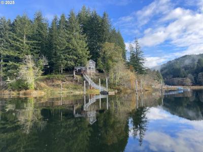 1607 N Tenmile, Lakeside, Oregon 97449