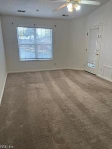 127 River Walk Court, Hampton, 弗吉尼亚州 23669, 美国