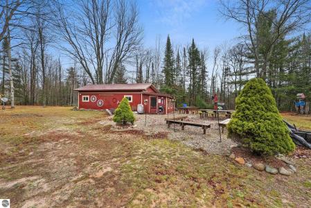 6149 North Trail Se, Kalkaska, Мичиган 49646, Соединенные Штаты
