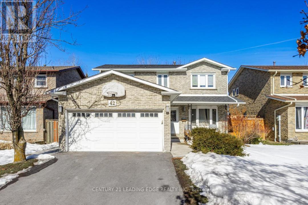 42 NORTHAMPTON STREET, Brampton (westgate), Ontario L6S 3Y7, Canada