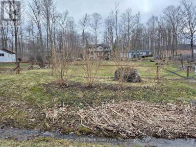76 MCARTHUR DRIVE, Penetanguishene, Ontario L9M 1W9, Canada