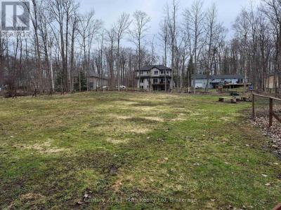 76 MCARTHUR DRIVE, Penetanguishene, Ontario L9M 1W9, Canada