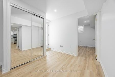 42 NORTHAMPTON STREET, Brampton, Ontario L6S 3Y7, Canadá