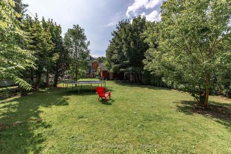 446 9TH STREET E, Owen Sound, Ontario N4K 1P3, Canadá