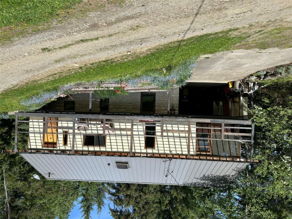 3840 CAMERON ROAD, Eagle Bay, British Columbia V0E 1T0, Canada