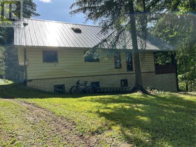 3840 CAMERON ROAD, Eagle Bay, British Columbia V0E 1T0, Canada