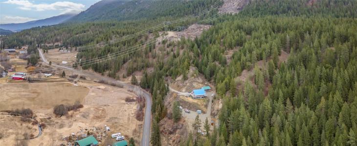 2621 SALMON RIVER ROAD, Salmon Arm, Britanya Kolombiyası V1E 3H8, Kanada