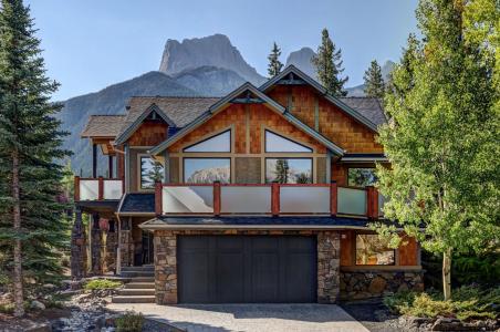 220 MISKOW CLOSE, Canmore, Alberta T1W 3G7, Canada