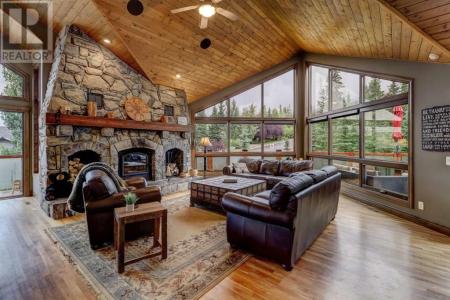 220 MISKOW CLOSE, Canmore, Alberta T1W 3G7, Canada
