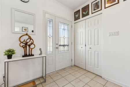 103 Rue des Haubans, Gatineau (Aylmer), Quebec J9H 7B8, Canadá