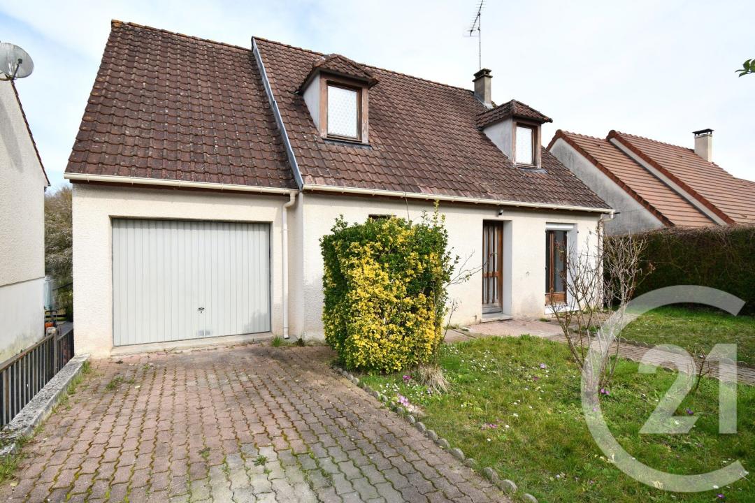 Crecy La Chapelle, Île-de-France 77580, アキタン